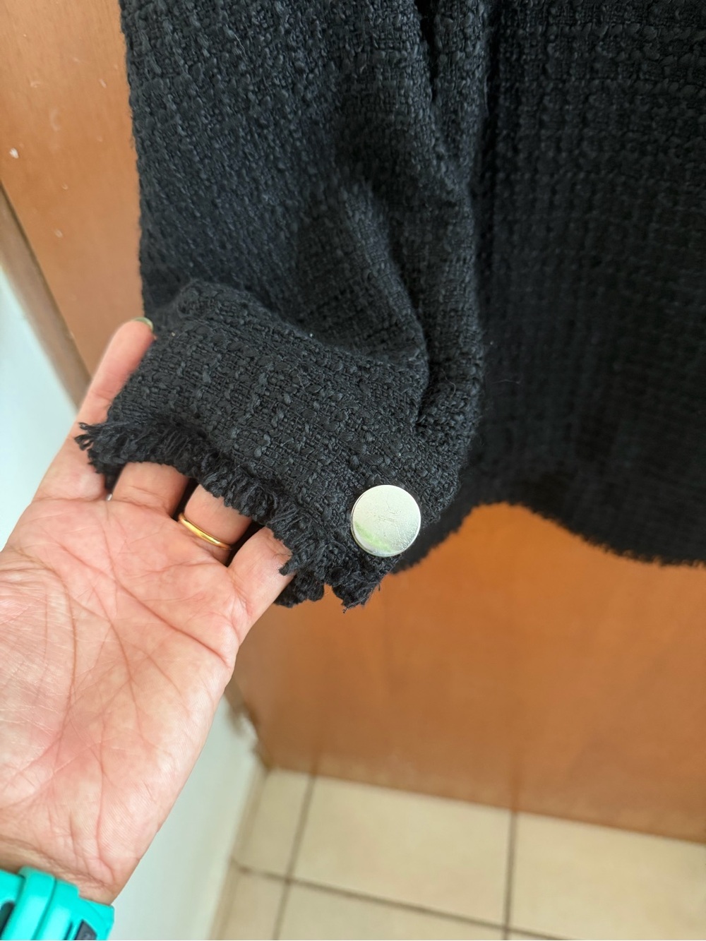 ZARA Black Textured Button-Front Shacket - Picture 4 of 4